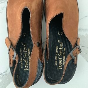 josef seibel betsy clogs